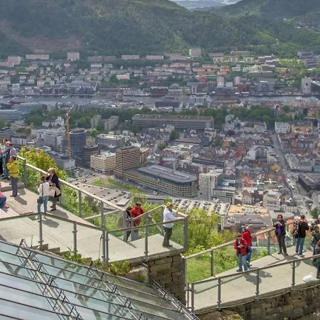 Bryggen // Floyen Living شقة برغن