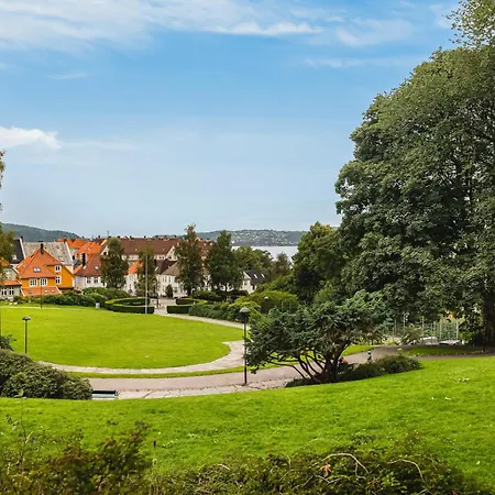 Bryggen // Floyen Living شقة