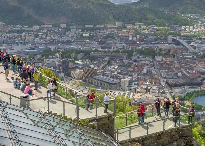 Bryggen // Floyen Living 아파트 베르겐